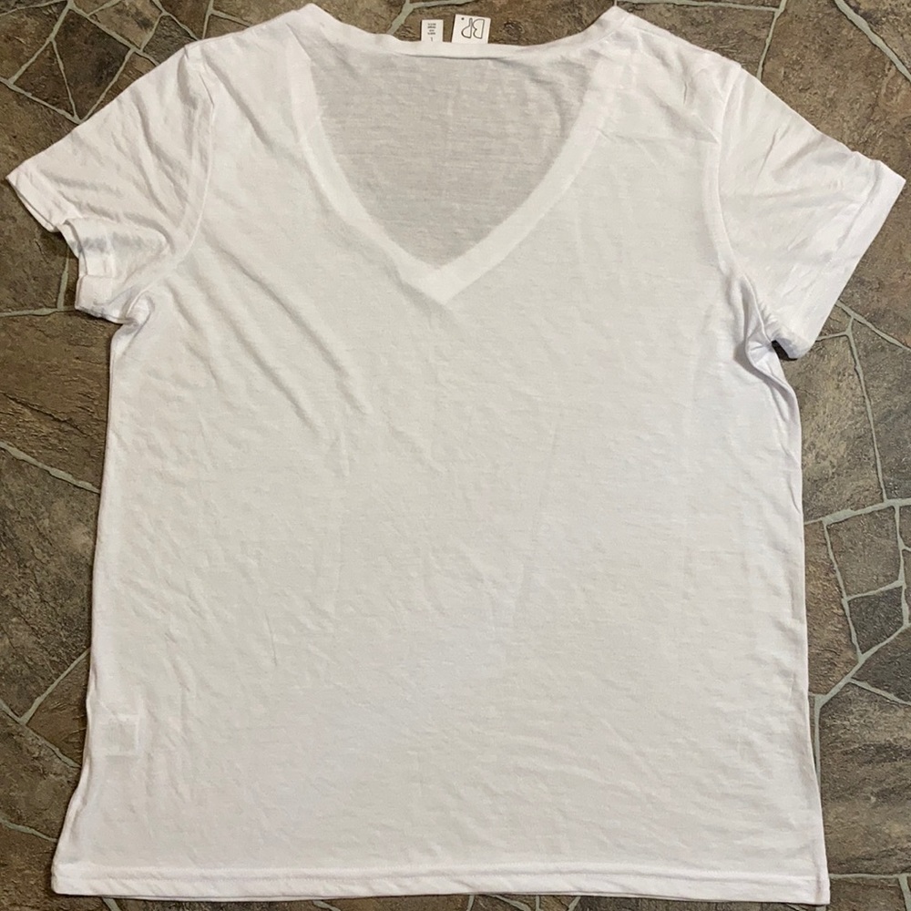 NWOT BP V Neck Basic White T Shirt - Picture 4 of 8